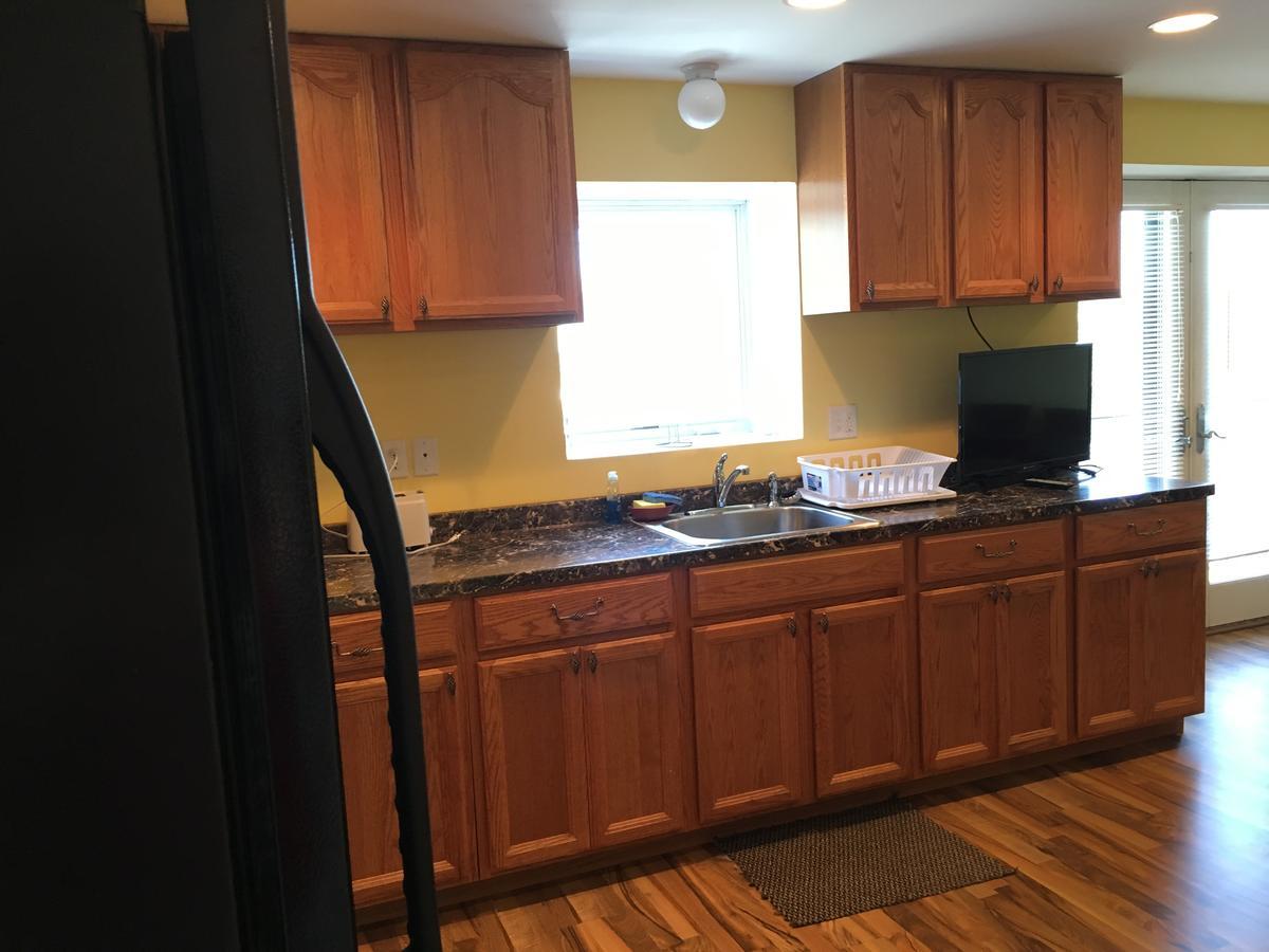 Beach Fantasy Apartment Suites オールドオーチャードビーチ エクステリア 写真