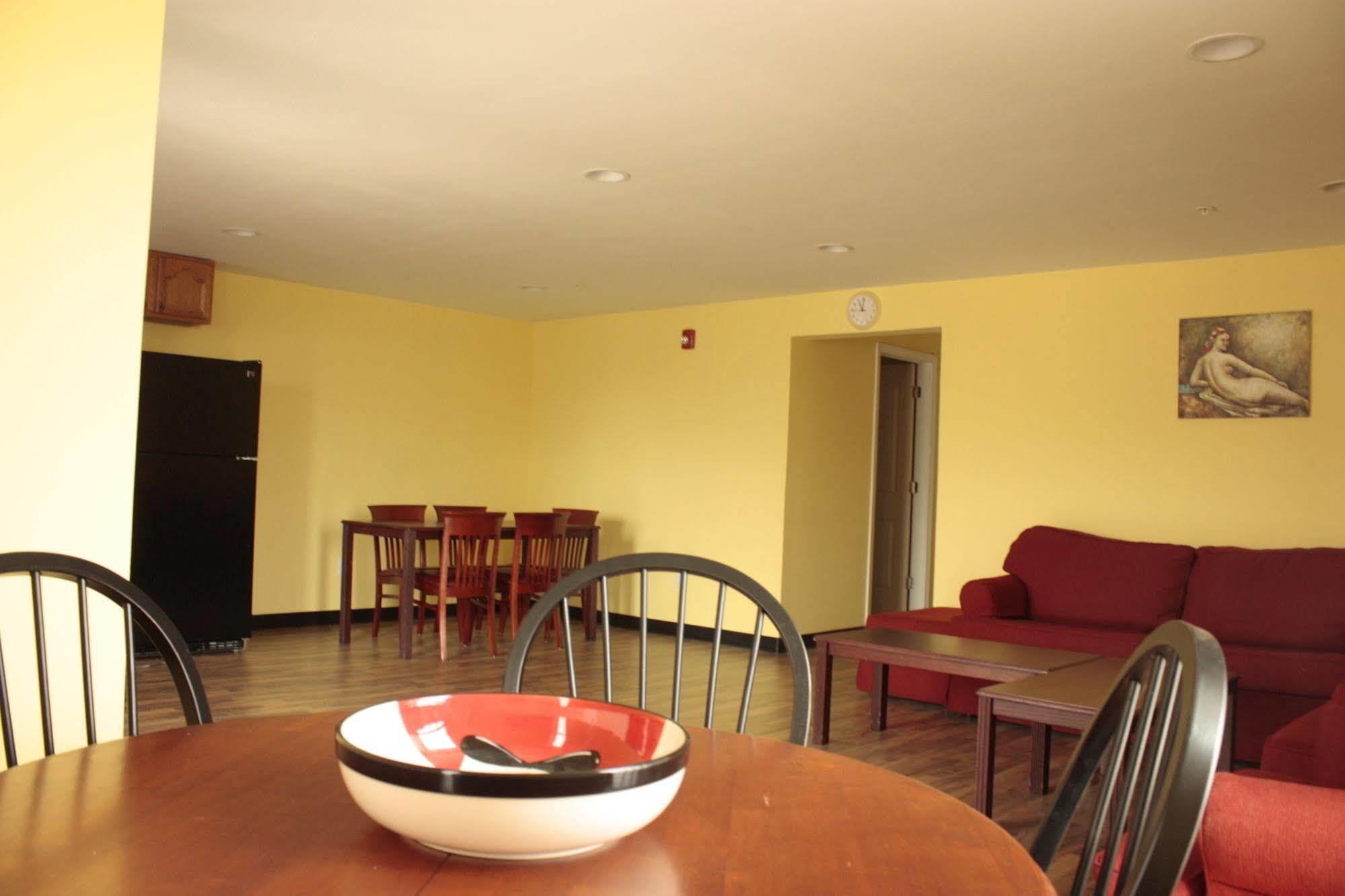 Beach Fantasy Apartment Suites オールドオーチャードビーチ エクステリア 写真