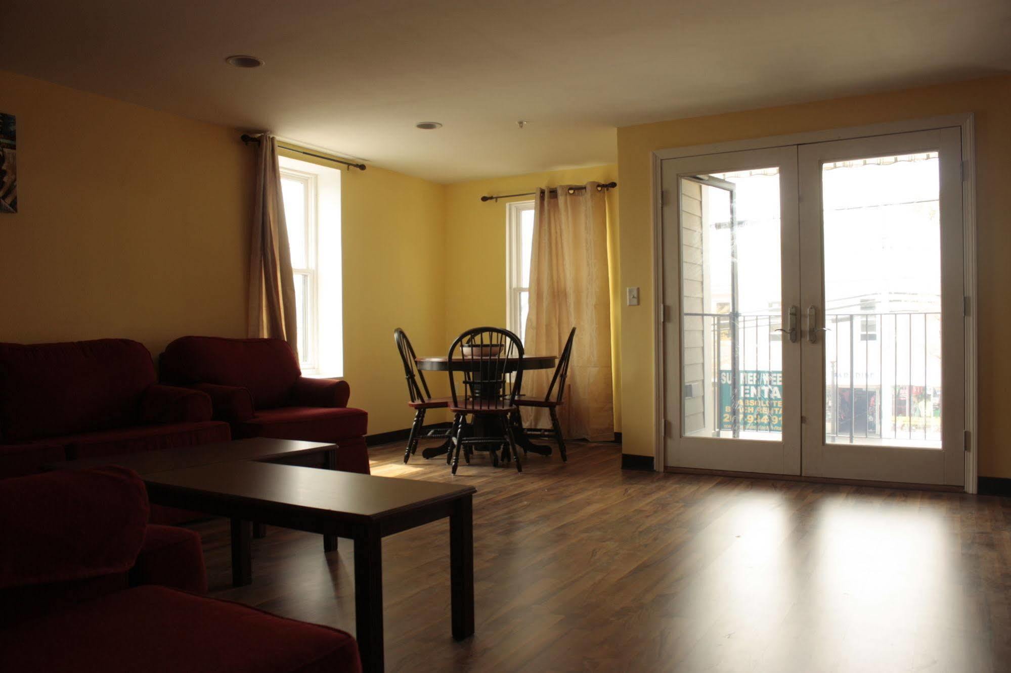 Beach Fantasy Apartment Suites オールドオーチャードビーチ エクステリア 写真